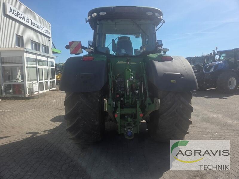 JD 8320R