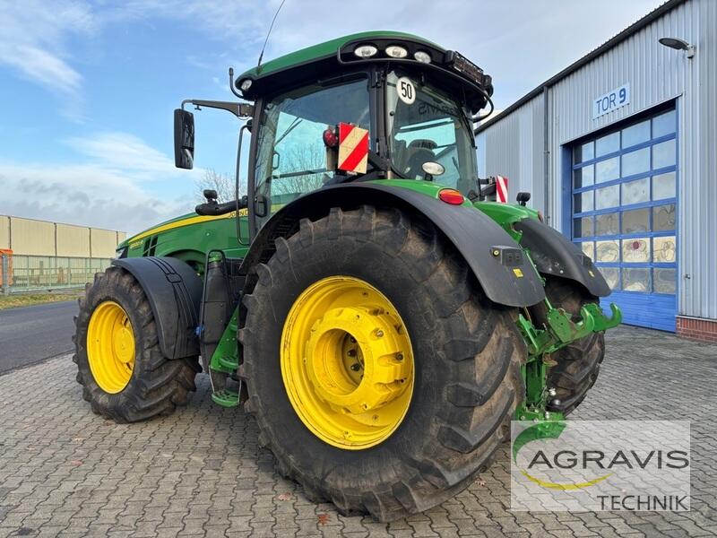 JD 8320R